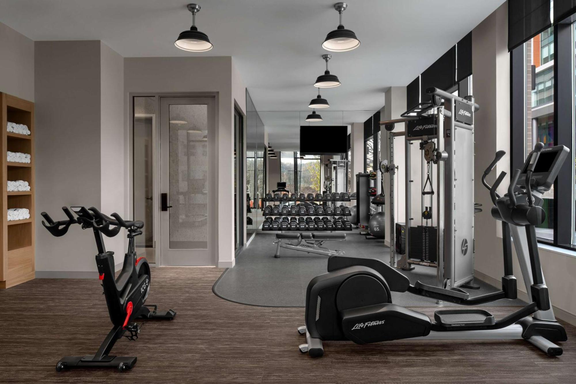 Hotel West & Main Conshohocken, Tapestry Collection Hilton Ngoại thất bức ảnh